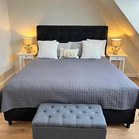 Hotel Grosses Ferienhaus Mit Sauna Und Garten 4*